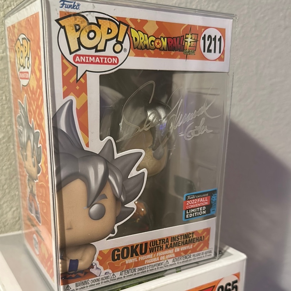 Funko Pop! Dragon Ball Super Goku Ultra Instinct signed by Sean Schemmel